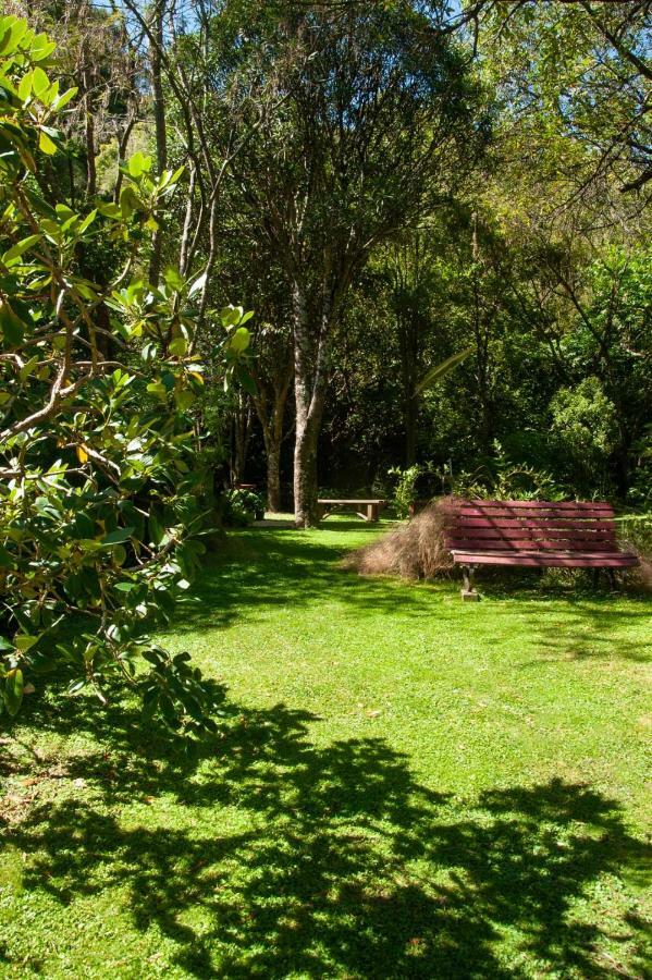 לינה וארוחת בוקר אקורואה Blythcliffe מראה חיצוני תמונה